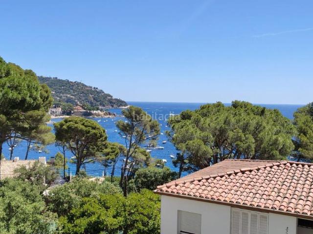 Piso en venta en Calella de Palafrugell Costa Brava. APARTAMENTO CON VISTA AL MAR Y PARKING. Pisos Calella de.