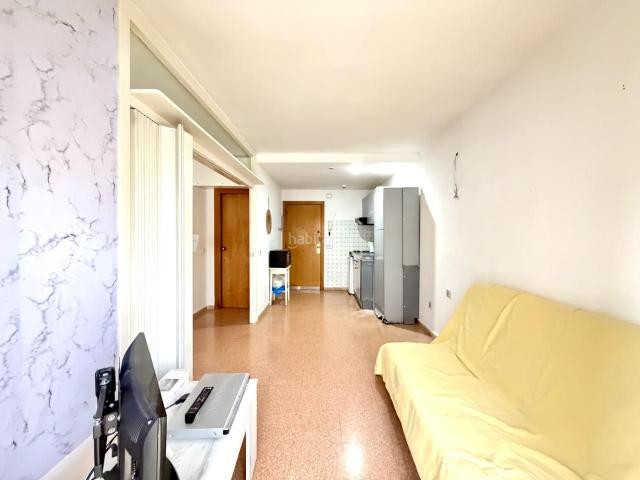 Piso en venta en Calella. ESPECTACULAR APARTAMENTO CON PISCINA COMUNITARIA. Pisos.