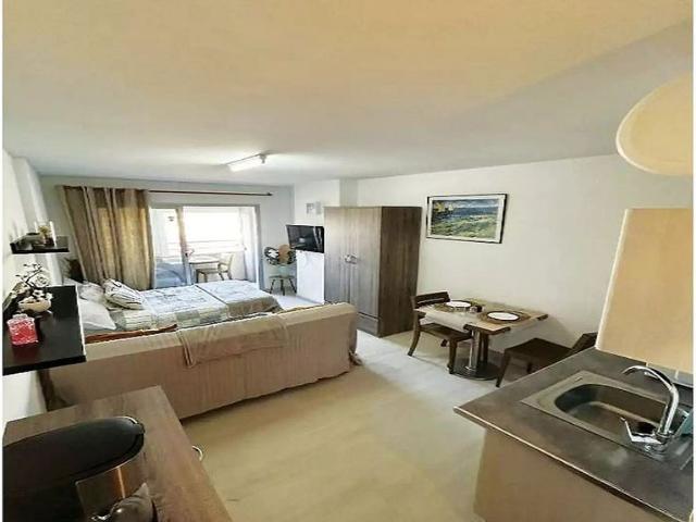 Piso en venta en calle Mugadelta, Castelló d´Empúries, de 20 m² 1 habitación por 93.500