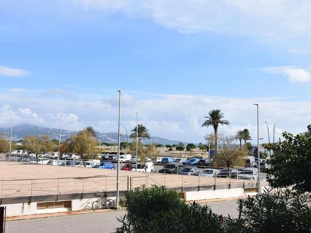 Piso en venta en calle Mugadelta, Castelló d´Empúries, de 70 m² 2 habitaciones por 215.000