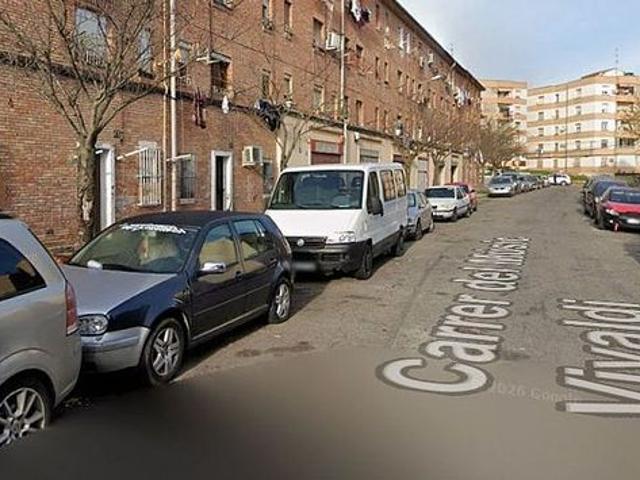 Piso en venta en calle Music Vivaldi, Lleida, de 41 m² 1 habitación por 18.000