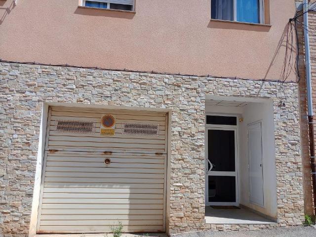Piso en venta en calle Murillo, Gandesa, de 105 m² 3 habitaciones por 135.000