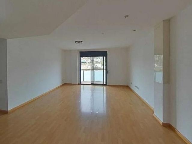 Piso en venta en calle Magí Albert Cassanyes, Sitges, de 115 m² 3 habitaciones por 245.500
