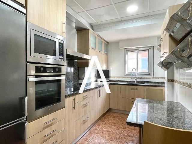 Piso en venta en calle Madrid, Amposta, de 77 m² 3 habitaciones por 115.000