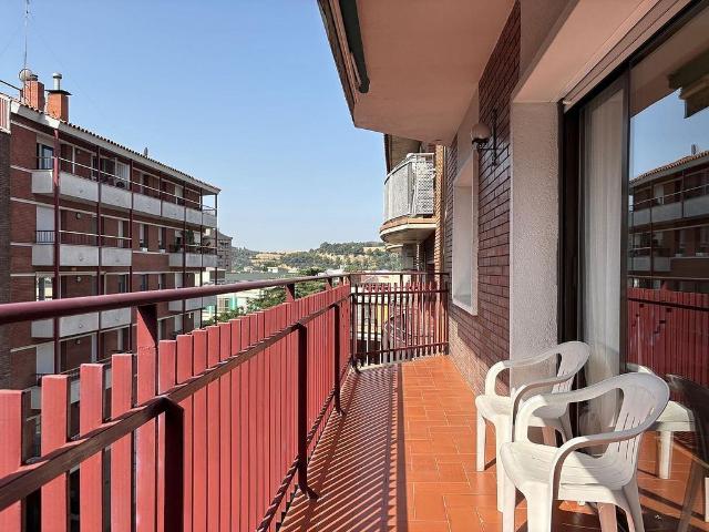 Piso en venta en calle Mare de Déu de Núria, Granollers, de 67 m² 3 habitaciones por 265.000