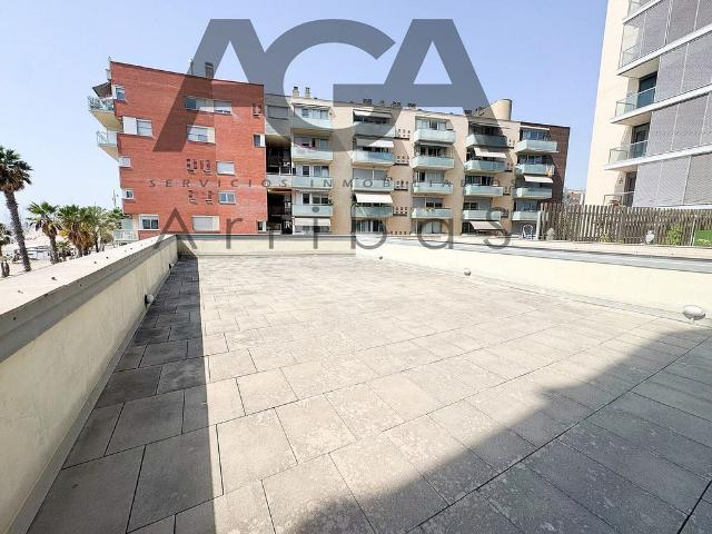 Piso en venta en calle Maritim, Badalona, de 101 m² 2 habitaciones por 498.000
