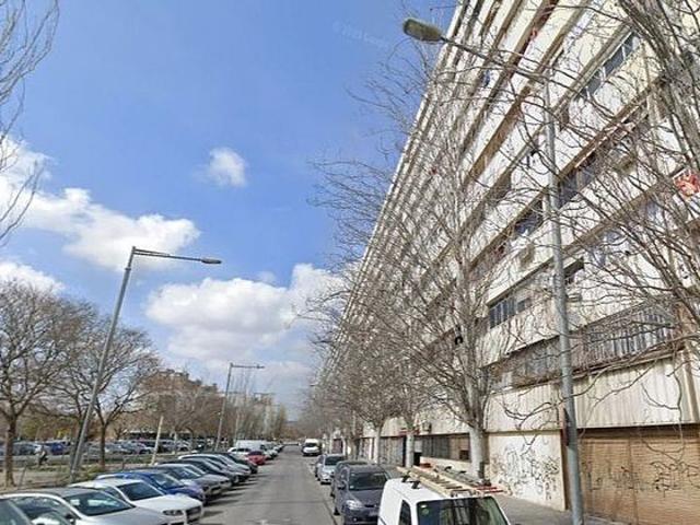 Piso en venta en calle Mart, Sant Adrià de Besos, de 70 m² 2 habitaciones por 98.000