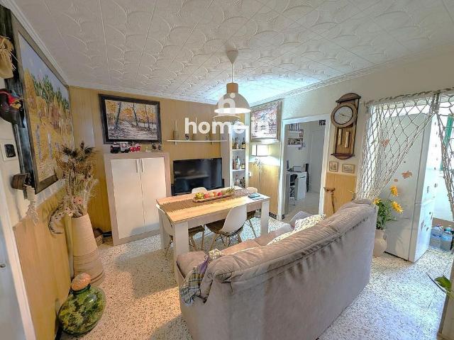 Piso en venta en calle Melilla, Amposta, de 60 m² 3 habitaciones por 52.500