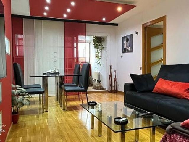 Piso en venta en calle Montesa, Esplugues de Llobregat, de 86 m² 4 habitaciones por 410.000