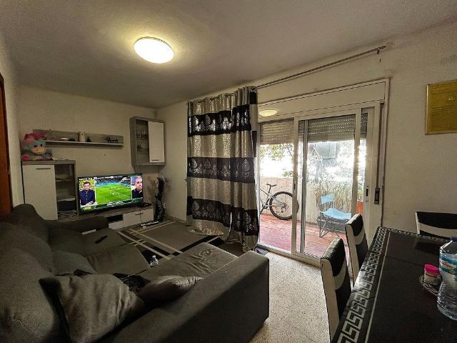 Piso en venta en calle Montsenysta Eugenia, Girona, de 74 m² 3 habitaciones por 139.900