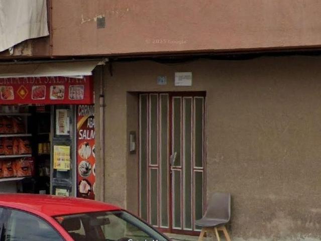 Piso en venta en calle Mossèn Aulet, Manlleu, de 80 m² 3 habitaciones por 106.000