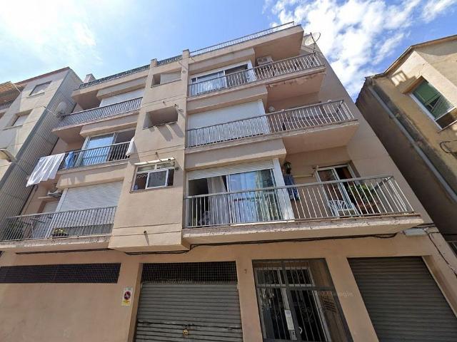 Piso en venta en calle Mossèn Jaume Urgell, Vendrell, El, de 73 m² 3 habitaciones por 63.000 €