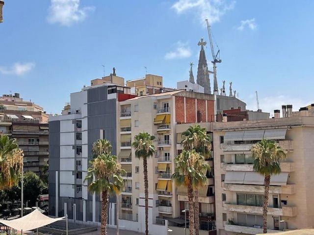 Piso en venta en calle Napols, Barcelona, de 65 m² 2 habitaciones por 370.000