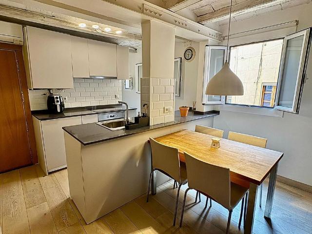 Piso en venta en calle Nou, Barcelona, de 35 m² 1 habitación por 190.000