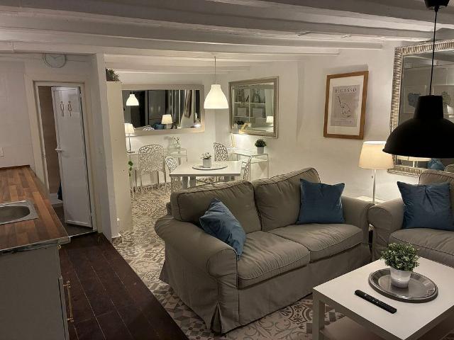 Piso en venta en calle Nou de la Rambla, Barcelona, de 116 m² 2 habitaciones por 234.900
