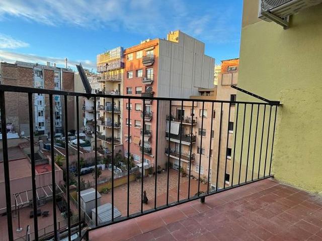 Piso en venta en calle Nou de la Rambla, Barcelona, de 70 m² 2 habitaciones por 379.000