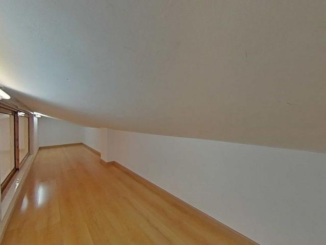 Piso en venta en calle ourense, Terrassa, de 136 m² 3 habitaciones por 375.000