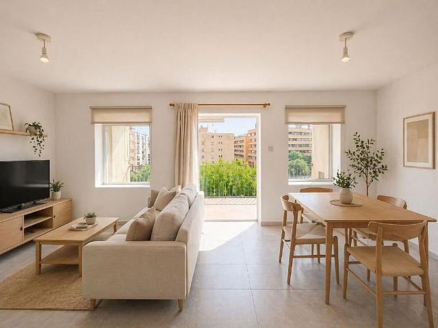Piso en venta en calle Orient, Girona, de 103 m² 3 habitaciones por 250.000