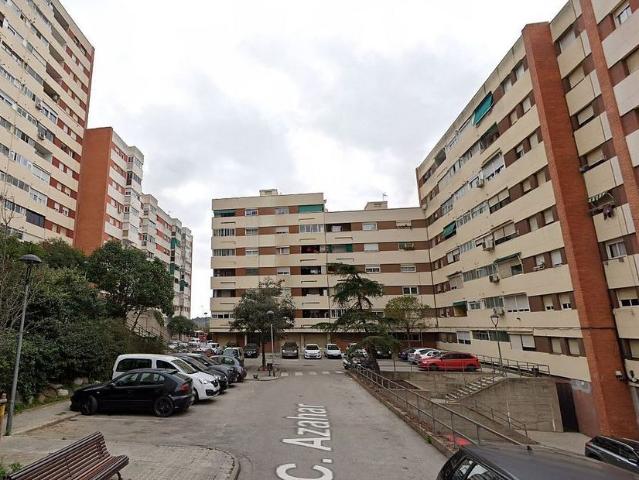 Piso en venta en calle Urbanització Santelvira, Montcada i Reixac, de 79 m² 3 habitaciones por 187.100