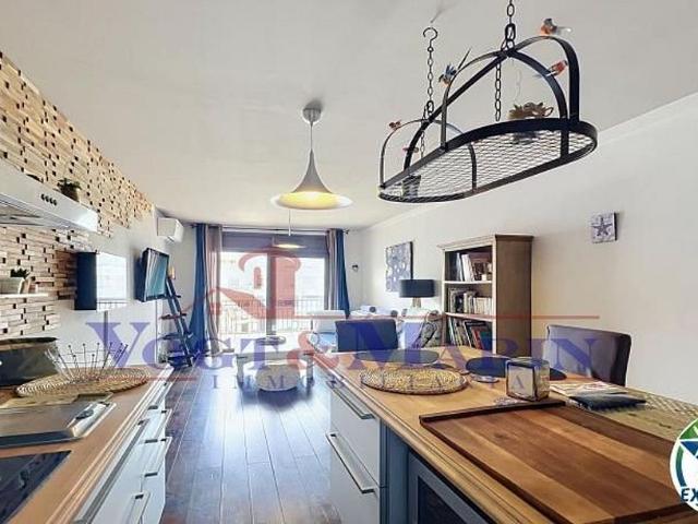 Piso en venta en calle Alberes, Castelló d´Empúries, de 44 m² 1 habitación por 144.000