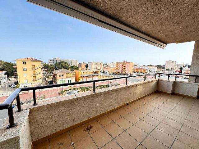 Piso en venta en calle Alemania, Mont Roig del Camp, de 109 m² 3 habitaciones por 184.000 €