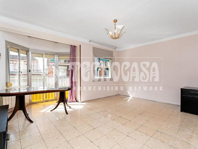 Piso en venta en calle Angel Guimera, Sant Joan Despí, de 78 m² 3 habitaciones por 245.000