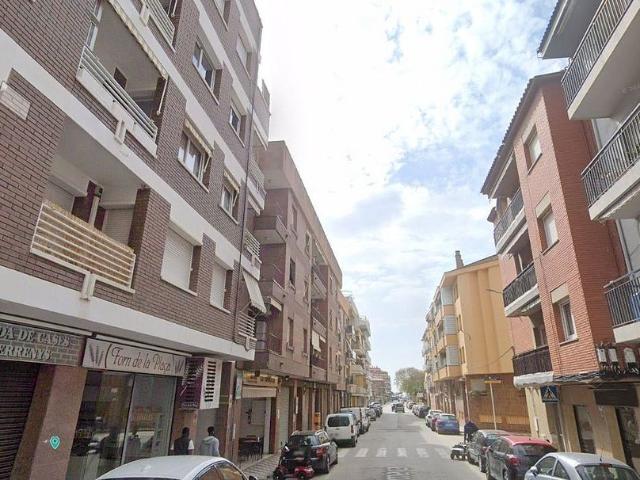 Piso en venta en calle Angel Guimera, Pineda de Mar, de 59 m² 2 habitaciones por 165.000