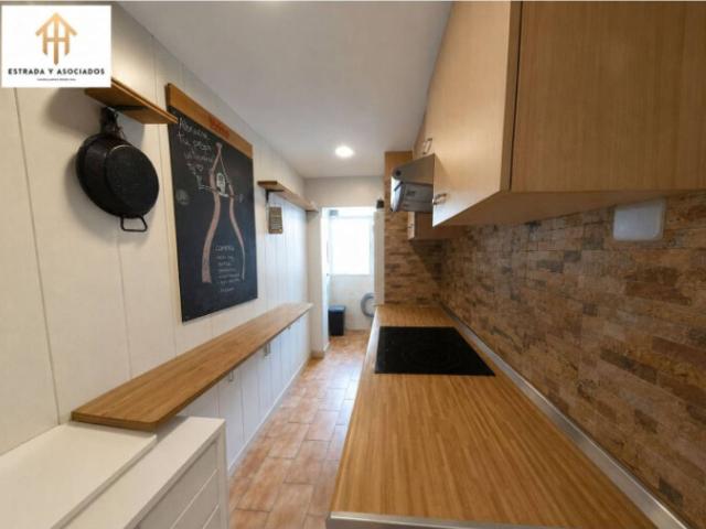 Piso en venta en Calle Antiga Travessera 36, Pubilla Cases, Can Serra Pubilla Cases, Hospitalet de Llobregat