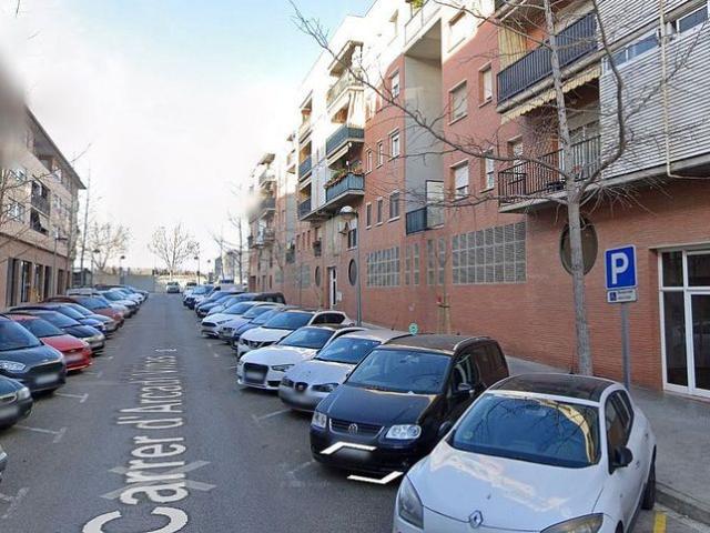 Piso en venta en calle Arcadi Viñas, Mollet del Vallès, de 92 m² 3 habitaciones por 135.000