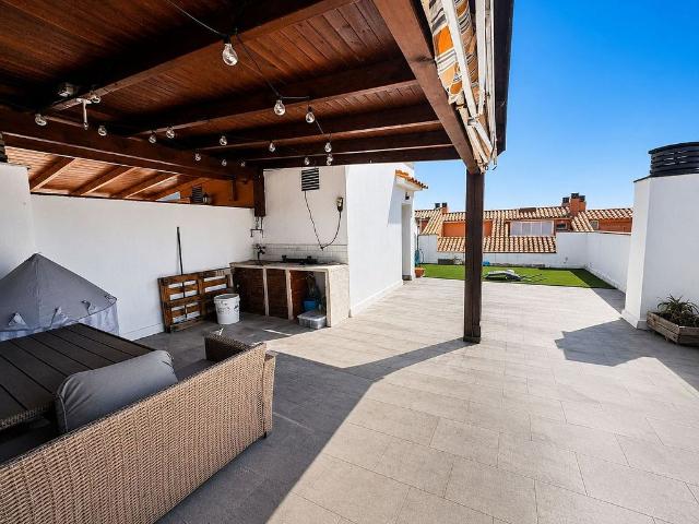 Piso en venta en calle Arboç, Castell Platja d´Aro, de 70 m² 3 habitaciones por 280.000