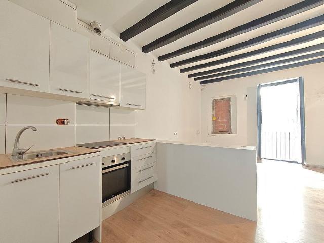 Piso en venta en calle Argenter, Barcelona, de 27 m² 1 habitación por 132.100