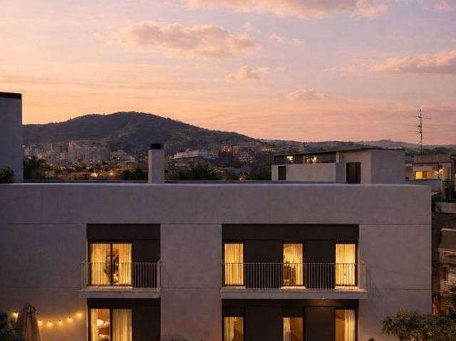 Piso en venta en calle Arenys y Pluto, Barcelona, de 106 m² 3 habitaciones por 570.000