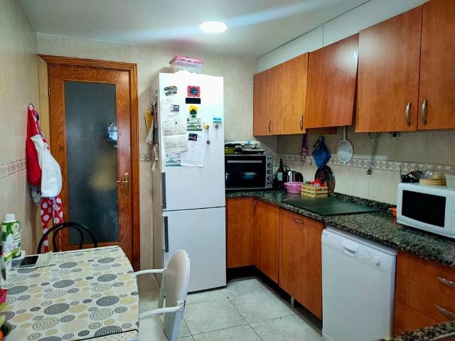 Piso en venta en calle Arnau de Vilanova, Vidreres, de 106 m² 3 habitaciones por 220.000