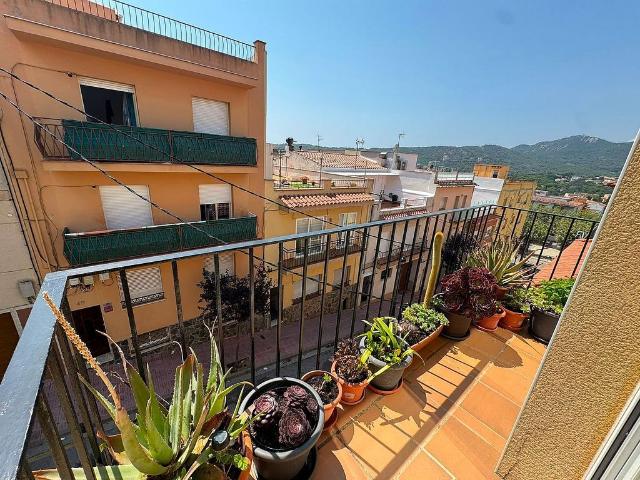 Piso en venta en calle Arquitecte Guitart, Sant Feliu de Guíxols, de 113 m² 3 habitaciones por 249.000