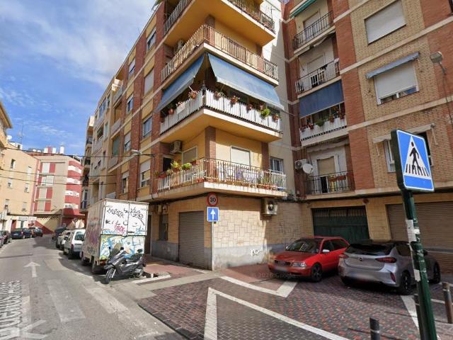 OPORTUNIDAD EXCLUSIVA EN EL BARRIO DEL CARMEN – CALLE BUENOS AIRES, 9
