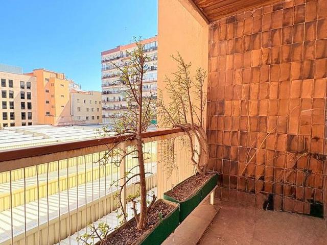Piso en venta en calle Buenos Aires, Barcelona, de 115 m² 4 habitaciones por 760.000