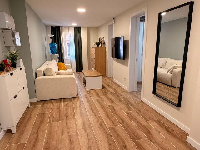 Piso en venta en calle Bailén, Badalona, de 50 m² 2 habitaciones por 179.900