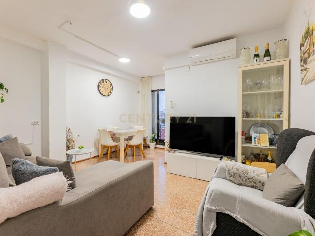 Piso en venta en calle Benicarló en Valencia