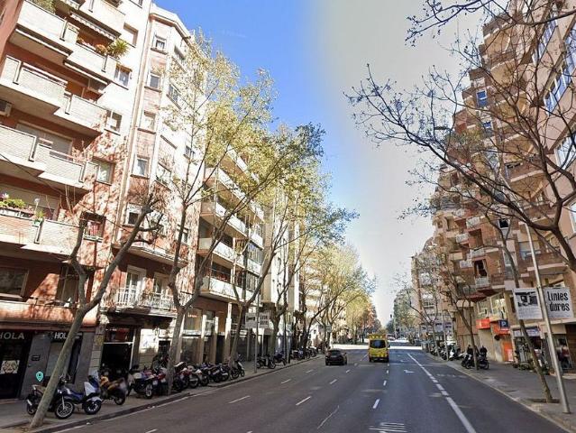 Piso en venta en calle Berlin, Barcelona, de 59 m² 1 habitación por 165.000