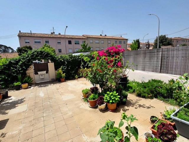 Piso en venta en calle Bisbe Castelltort del, Terrassa, de 60 m² 2 habitaciones por 254.900