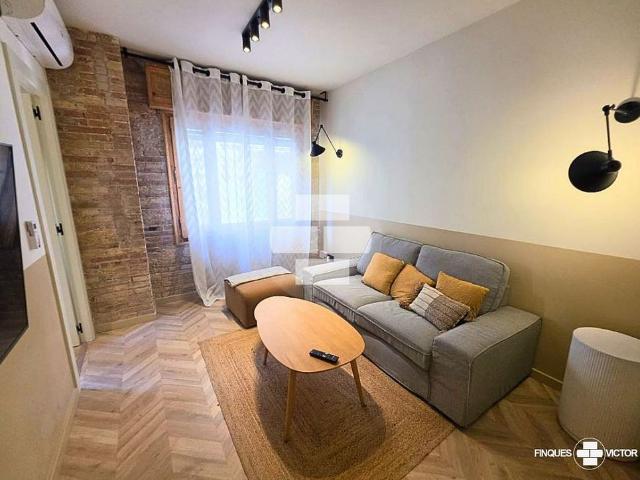 Piso en venta en calle Bisbe Laguarda, Barcelona, de 72 m² 3 habitaciones por 360.000