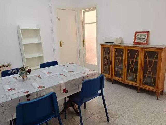 Piso en venta en calle Biscaia, Barcelona, de 81 m² 4 habitaciones por 360.000