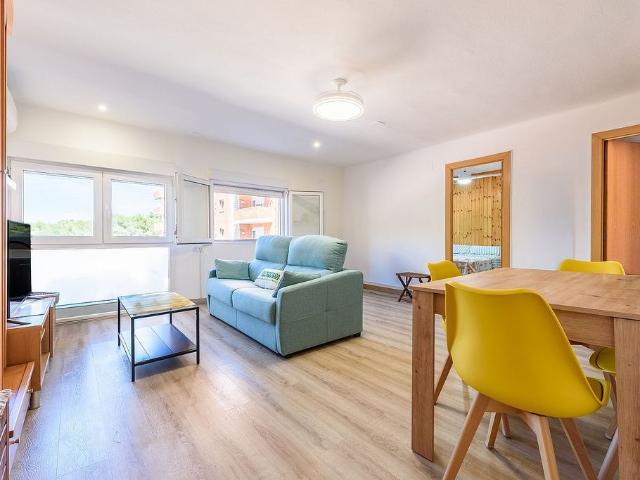 Piso en venta en calle Bloc Sant Mateu, Tarragona, de 65 m² 2 habitaciones por 135.000