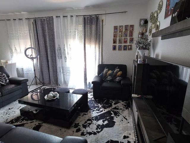 Piso en venta en calle Bonaire, Lleida, de 91 m² 3 habitaciones por 85.000