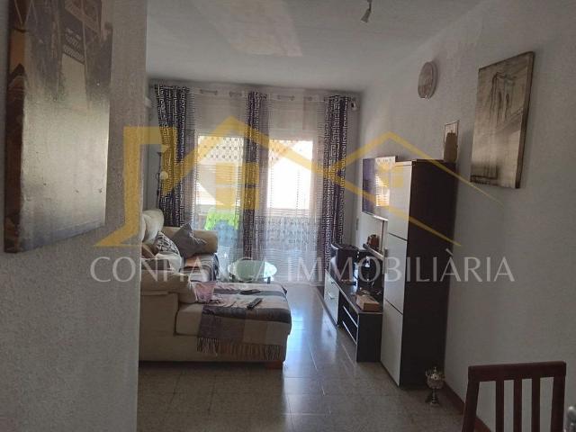 Piso en venta en calle Calassanç Marquès, Mataró, de 70 m² 3 habitaciones por 180.000