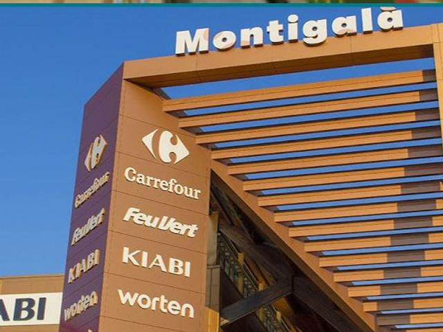Piso en venta en calle Casas i Amigó, Badalona, de 68 m² 2 habitaciones por 131.000