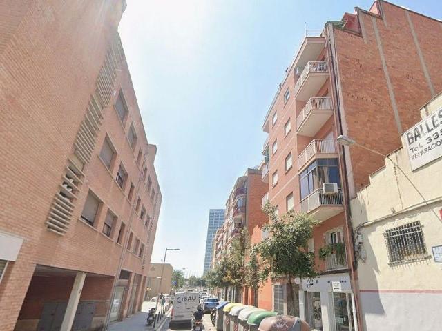Piso en venta en calle Castelao de, Hospitalet de Llobregat, L´, de 63 m² 1 habitación por 133.000