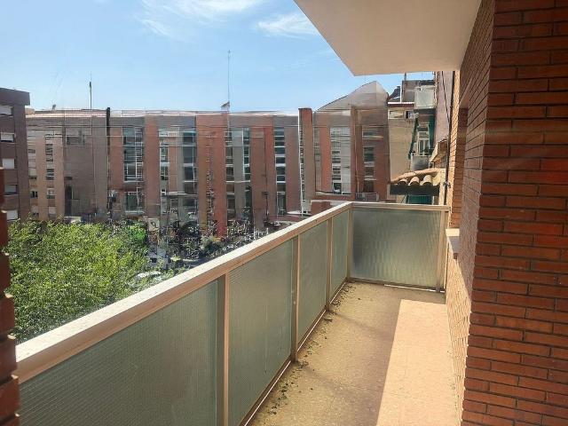 Piso en venta en calle Castella, Lleida, de 119 m² 4 habitaciones por 230.000