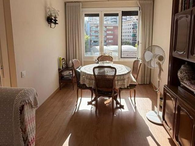 Piso en venta en calle Gran Via de Carles III, Barcelona, de 81 m² 3 habitaciones por 590.000