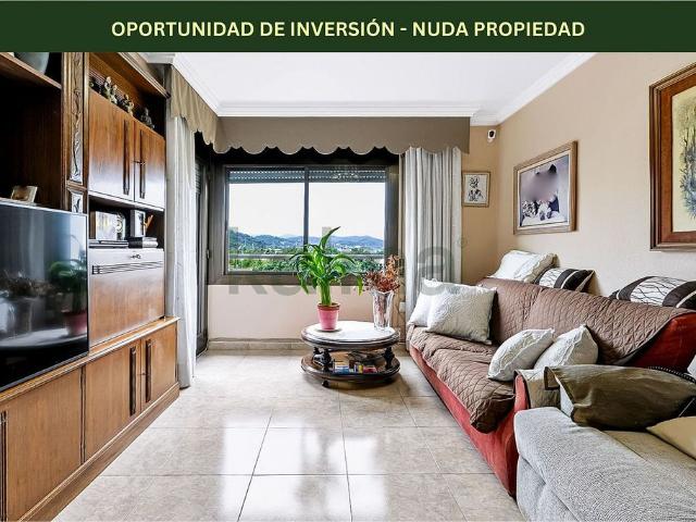 Piso en venta en calle Carrerada, Montcada i Reixac, de 77 m² 3 habitaciones por 160.000